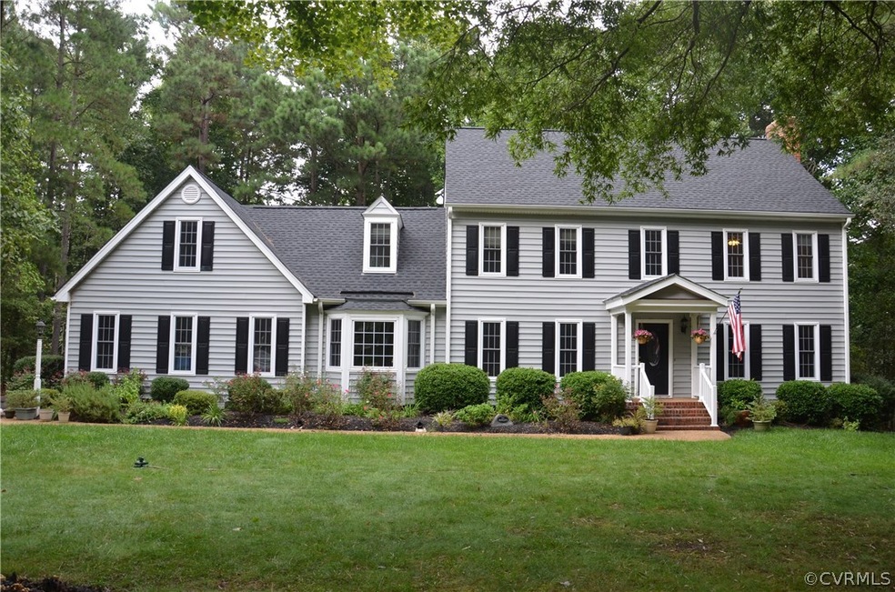 Welcome to 13912 Beechwood Point Road in the popul