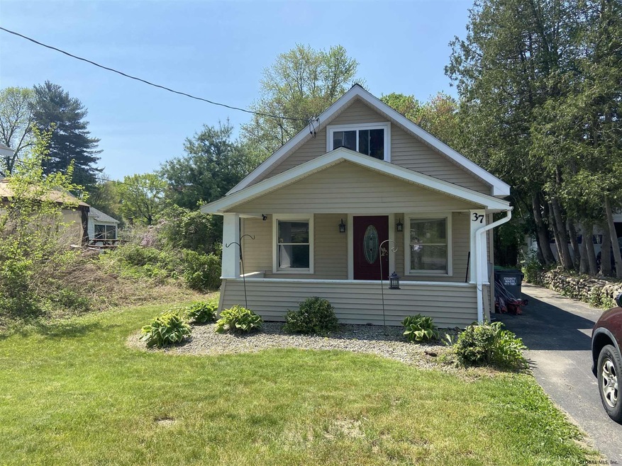 37 Worden Rd, Schenectady, NY 12302 - photo 1