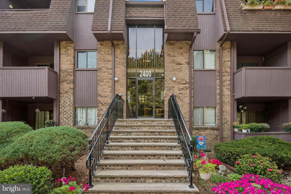 2434 Old Stone Mill Dr, East Windsor, NJ 08512 - photo 1