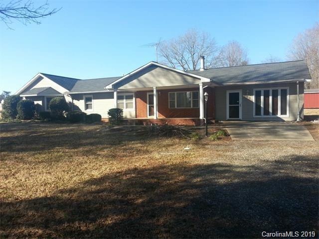 809 River Hill Rd, Statesville, NC 28625 - photo 1