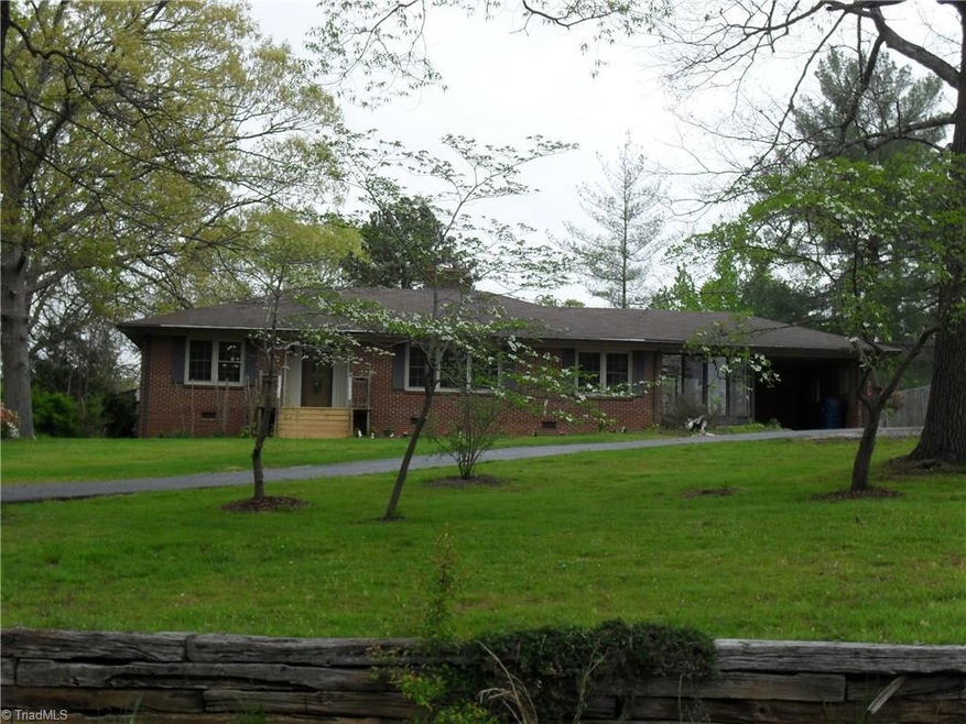 447 Coleridge Rd, Ramseur, NC 27316 - photo 1