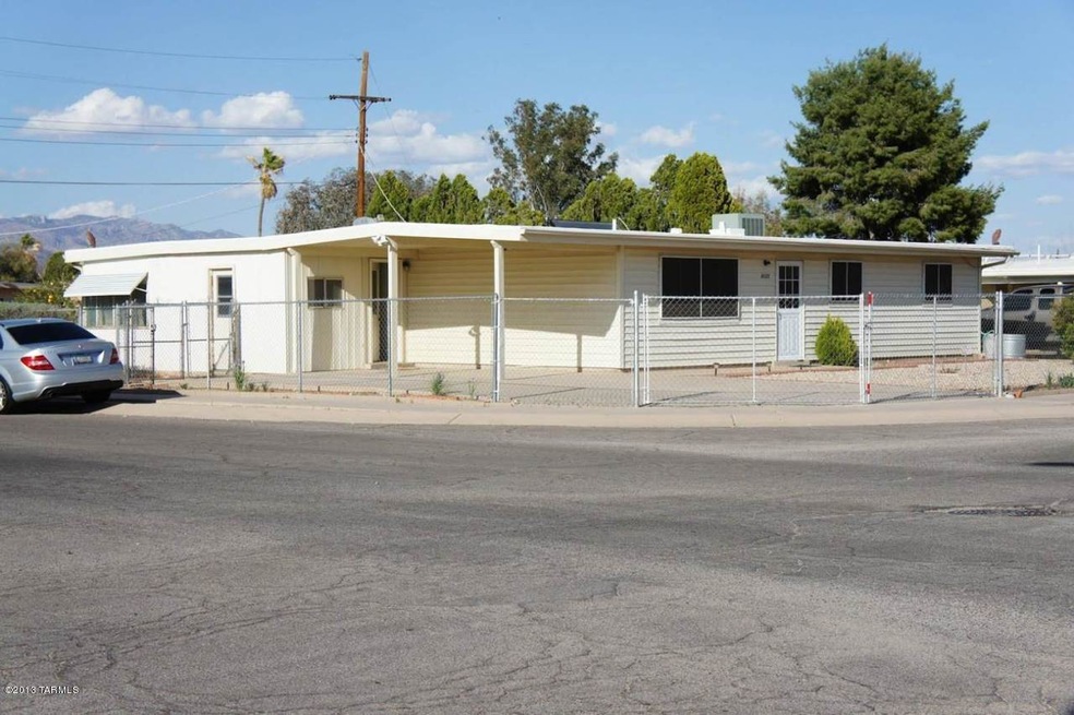 8125 E Nicaragua Dr, Tucson, AZ 85730 - photo 1