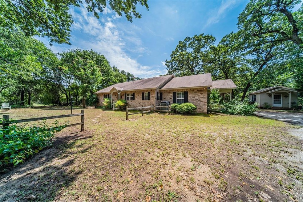 677 County Road 3336, Paradise, TX 76073 - photo 1