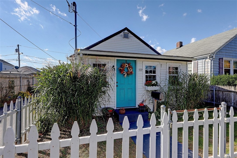 577 Bullocks Point Ave, Riverside, RI 02915 - photo 1