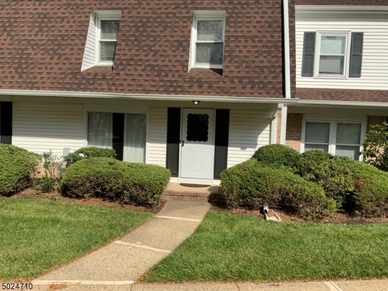 11 Eastham, Scotch Plains, NJ 07076 - photo 1