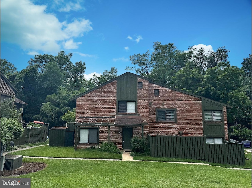 5764 Thunder Hill Rd, Columbia, MD 21045 - photo 1