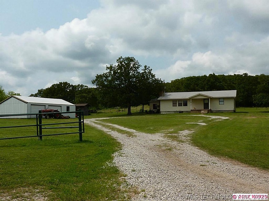 5451 Jackson Rd, Okmulgee, OK 74447 - photo 1