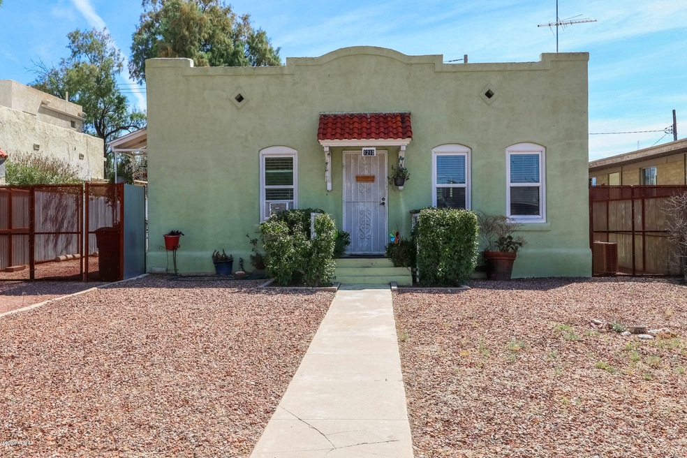 1210 E Miles Street