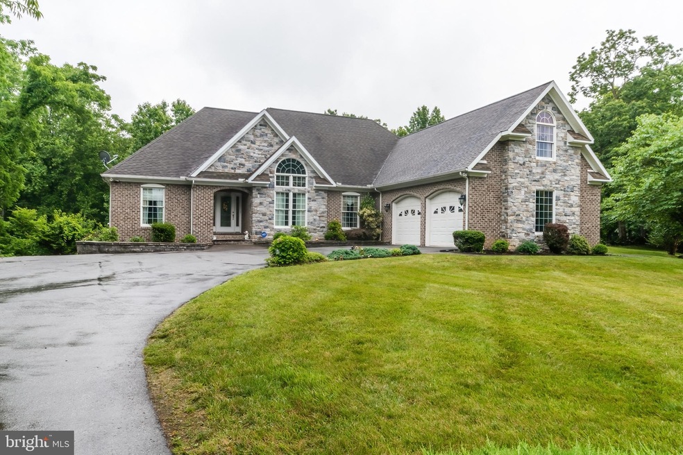 Sold $585,000 • Co-Listing Agent