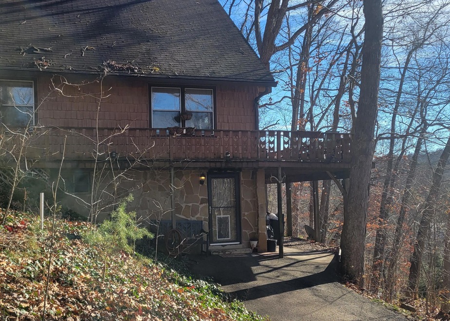 7120 Sugar Grove Rd SE, Sugar Grove, OH 43155 - photo 1