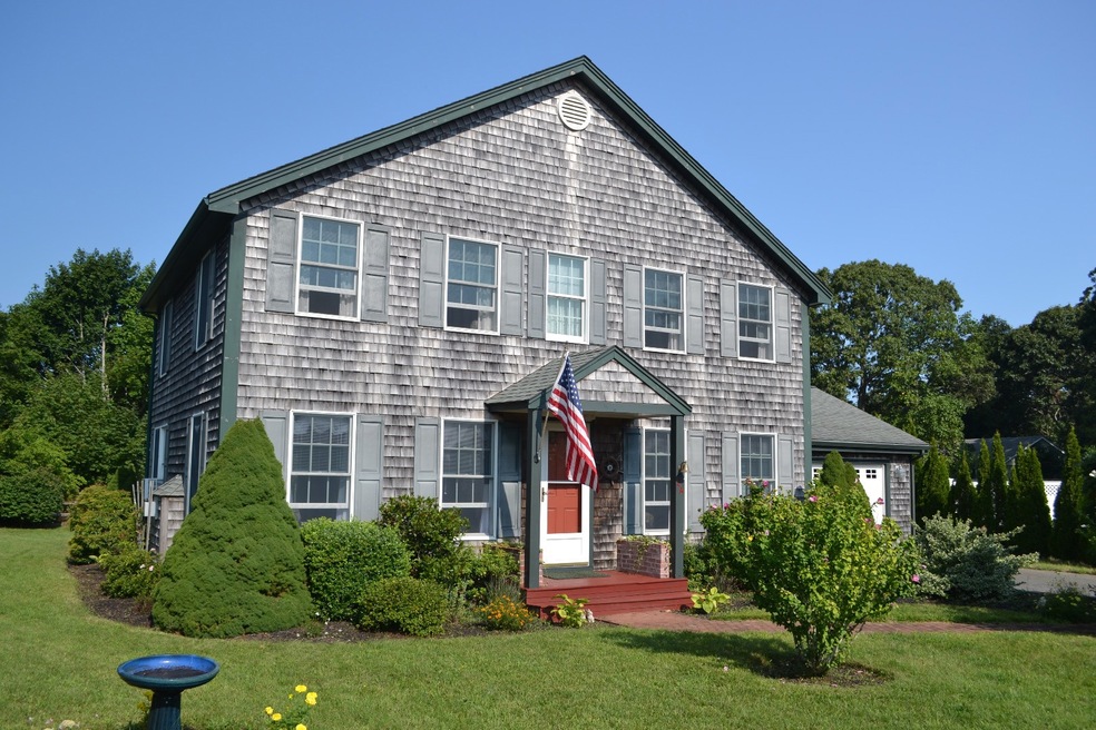 2A Lauras Way, Oak Bluffs, MA 02557 - photo 1