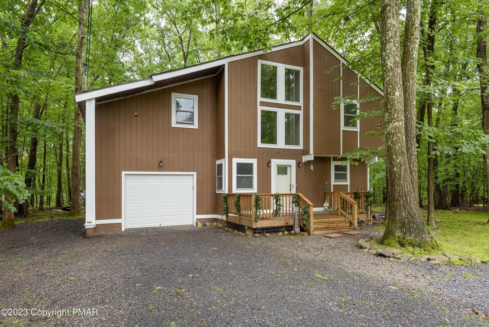 205 Cedar Crest Ct, East Stroudsburg, PA 18301 - photo 1