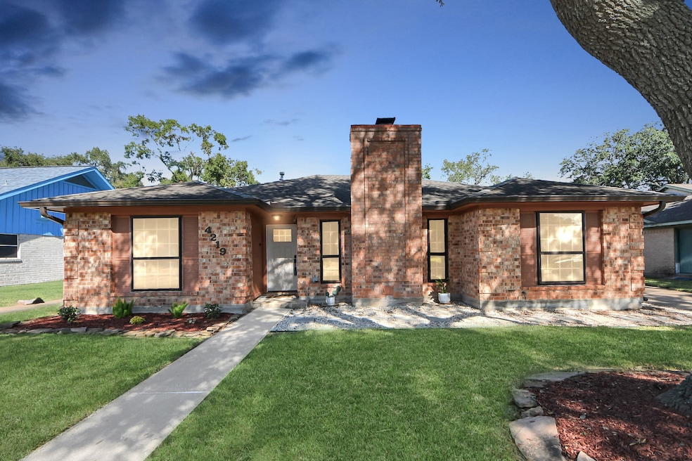 Welcome to 4219 Terlingua St!