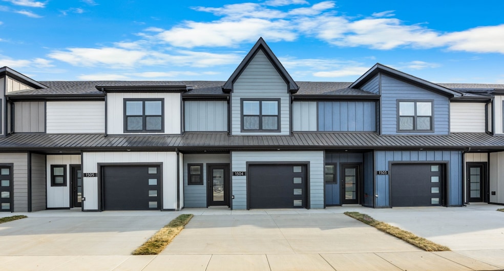 For Sale $284,900 • Co-Listing Agent