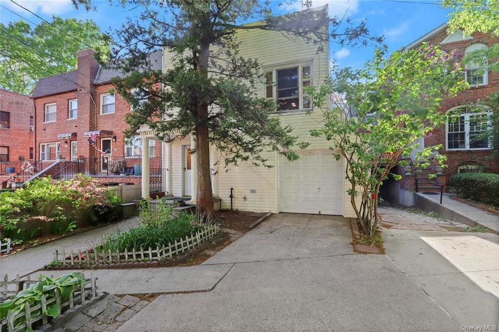 218 W 262nd St, Bronx, NY 10471 - photo 1