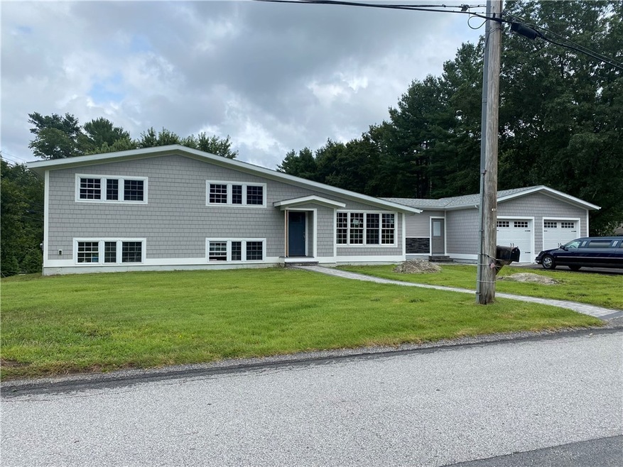 4 Maplecrest Dr, Greenville, RI 02828 - photo 1