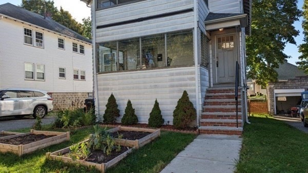 38-40 Winslow Rd unit 1, Belmont, MA 02478 - photo 1