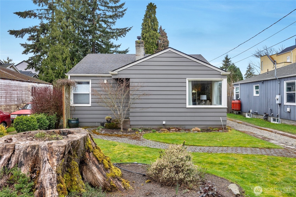 Sold $799,950 • Co-Listing Agent