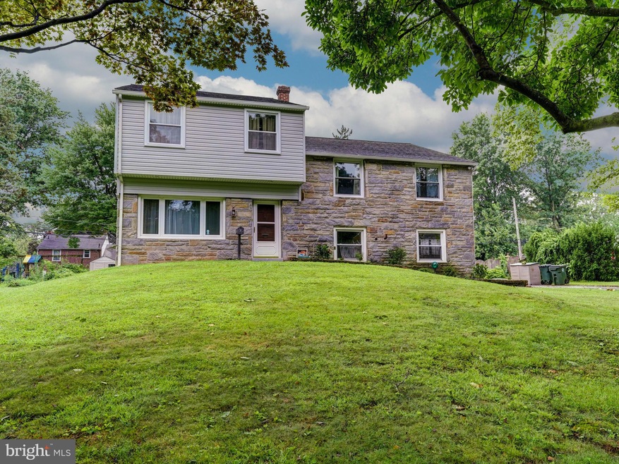 114 Cameron Dr, Wallingford, PA 19086 - photo 1