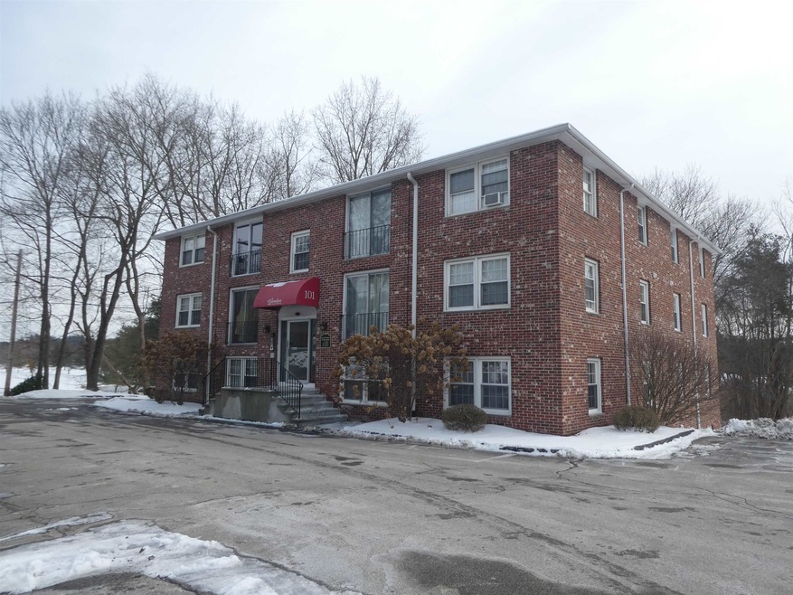 92 E Broadway unit 13, Derry, NH 03038 - photo 1