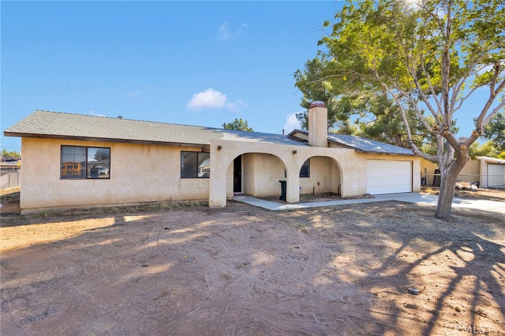 15457 Washoan Rd, Apple Valley, CA 92307 - photo 1