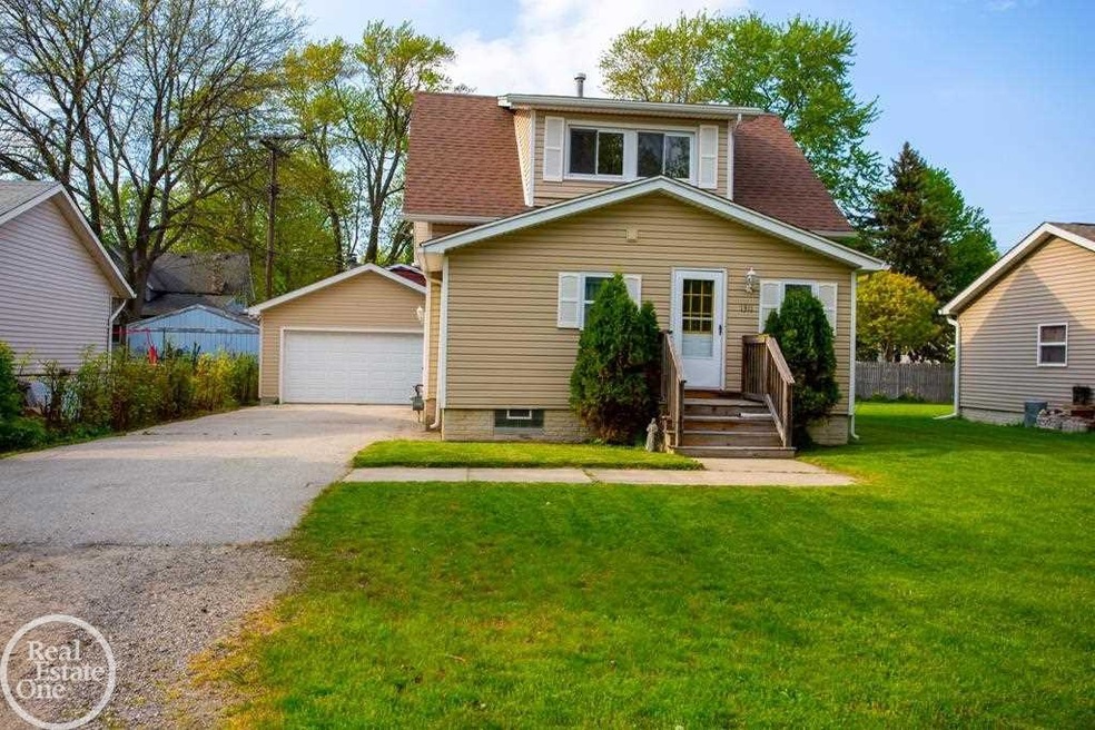 1311 Russell Ct, Port Huron, MI 48060 - photo 1