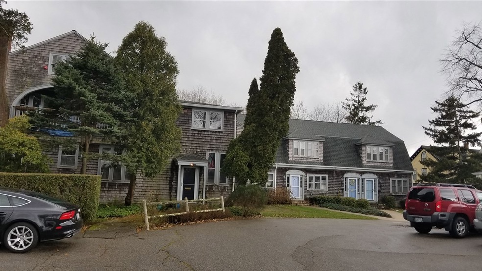 31 Cranston Ave unit 6, Newport, RI 02840 - photo 1