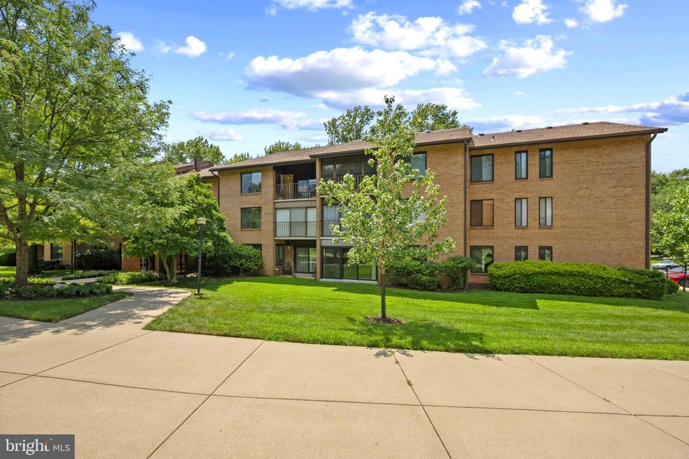 15201 Elkridge Way unit 931E, Silver Spring, MD 20906 - photo 1