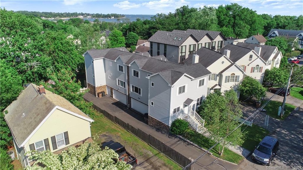 13 Dora St, Stamford, CT 06902 - photo 1