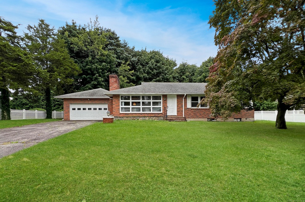 4 Maurice St, Norwalk, CT 06851 - photo 1