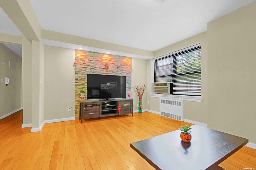 Mitchell Gardens Co-Op #3 unit 2B, Flushing, NY 11354 - photo 1