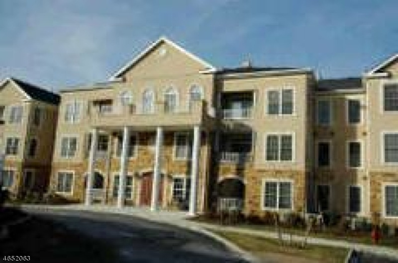 1205 Franklin Ln unit 205, Rockaway, NJ 07866 - photo 1