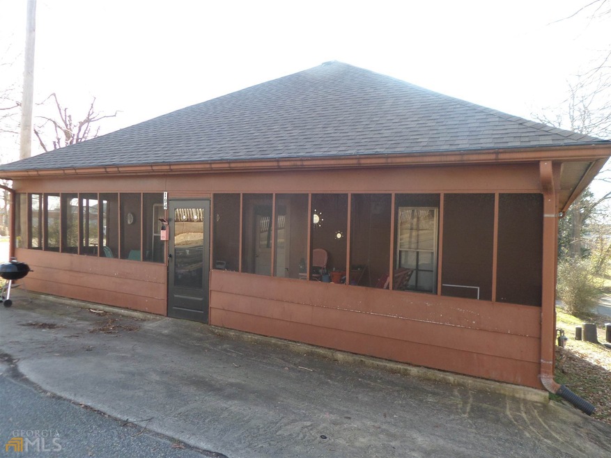 194 Watson St, Buford, GA 30518 - photo 1