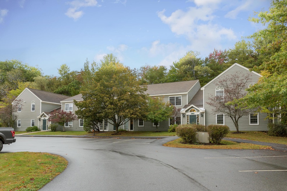 35 Somerset unit 35B, Freeport, ME 04032 - photo 1