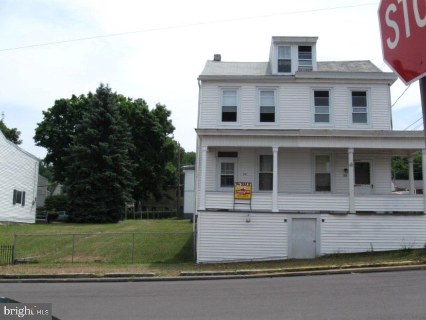 1036 Walnut St, Ashland, PA 17921 - photo 1