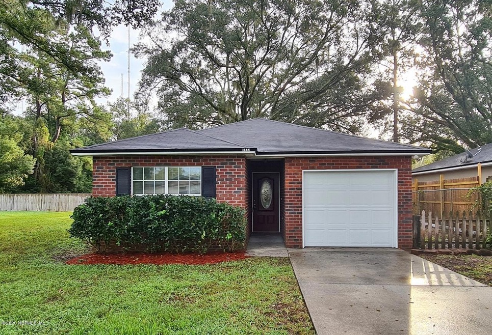 2833 E Circle St, Jacksonville, FL 32216 - photo 1