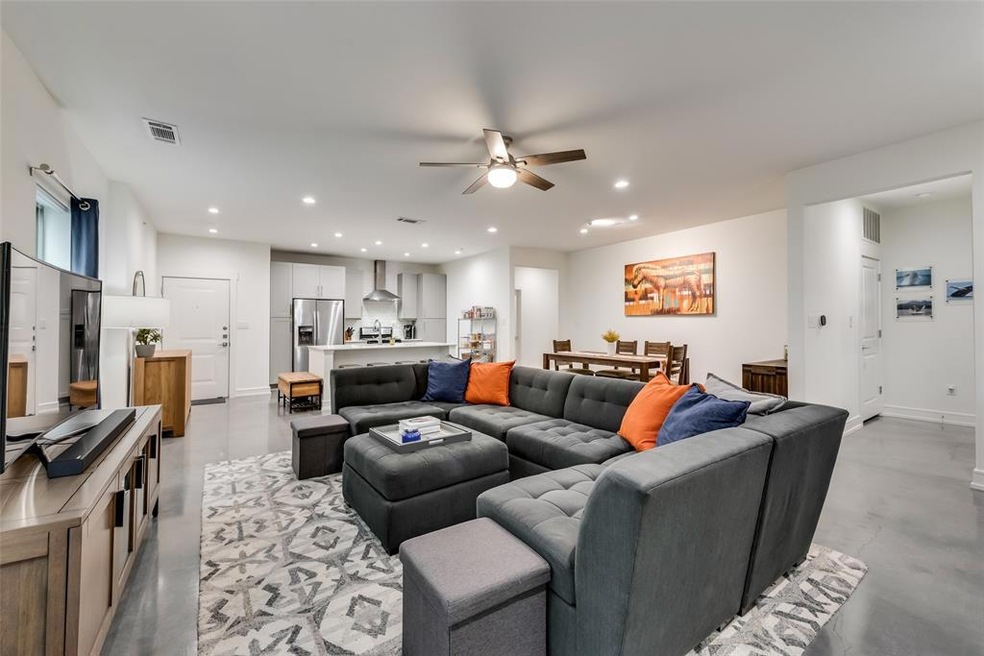 5714 Mccommas Blvd unit 102, Dallas, TX 75206 - photo 1