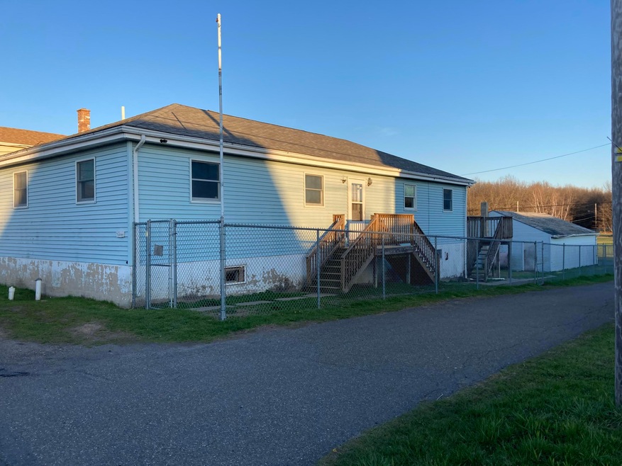 4 James St, McAdoo, PA 18237 - photo 1