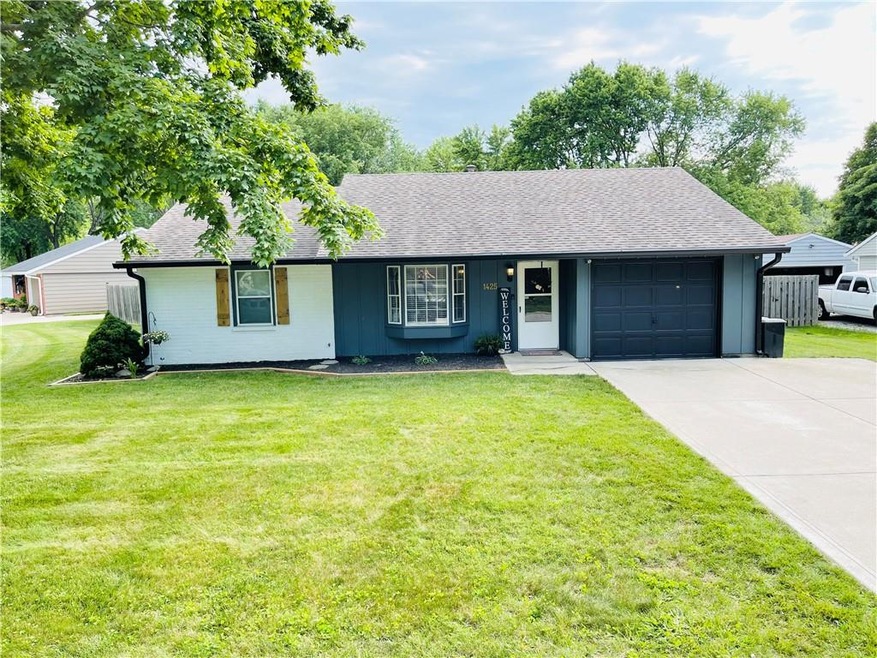 1425 Rose Ct, Plainfield, IN 46168 - photo 1