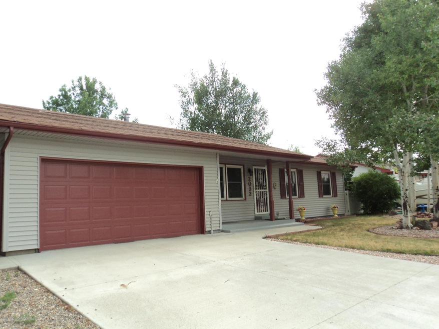 2032 W 3rd 033