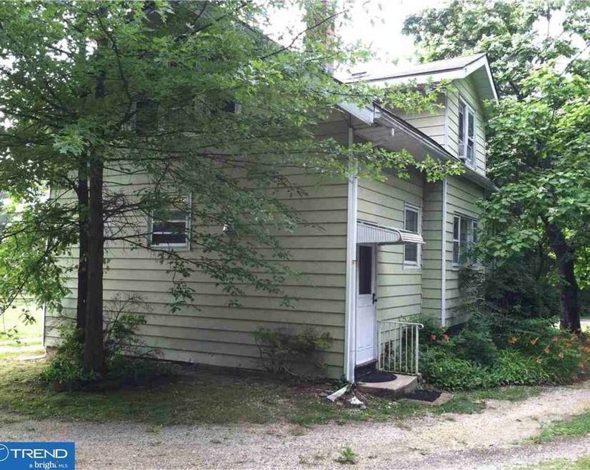 1041 W Oak Rd, Vineland, NJ 08360 - photo 1