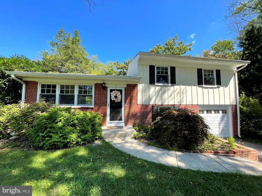 15 E Golf Club Ln, Paoli, PA 19301 - photo 1