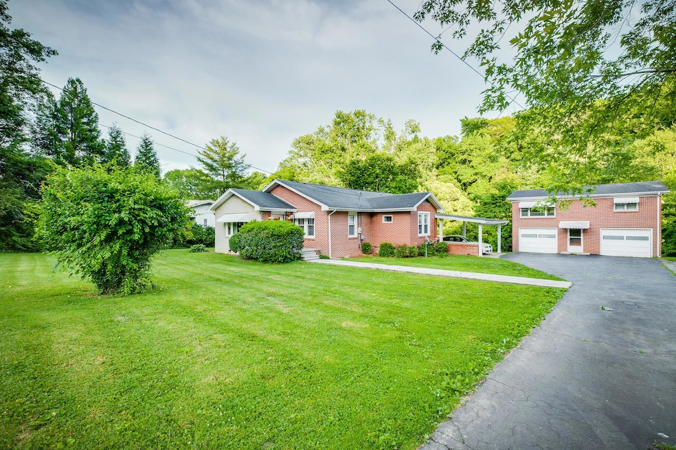 1963 King Springs Rd, Johnson City, TN 37601 - photo 1