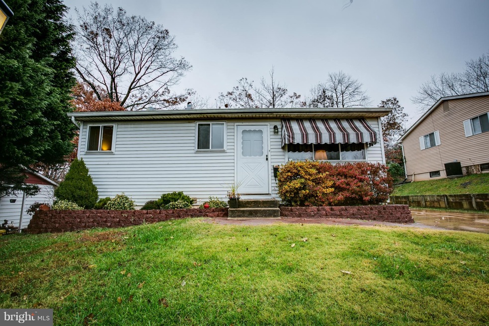 327 Vale Summit S, Laurel, MD 20724 - photo 1