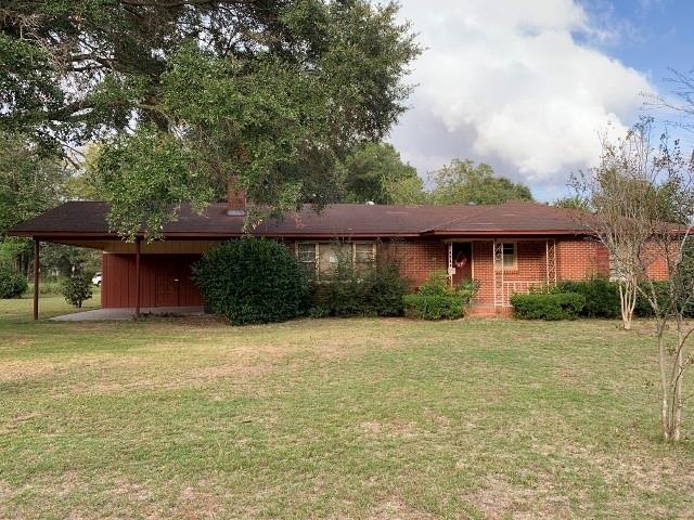 1010 Oak St, Jesup, GA 31545 - photo 1