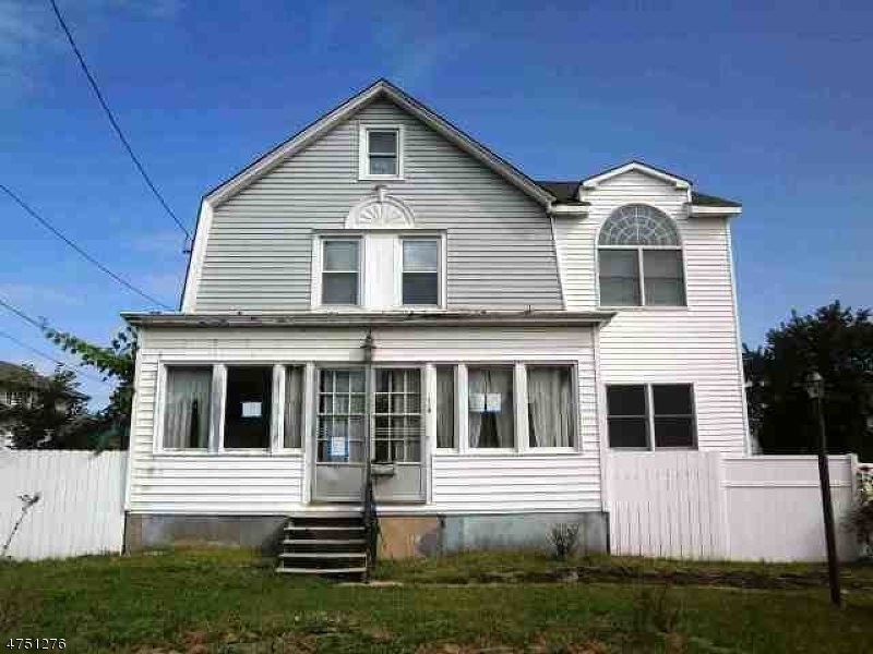 176 Edgewood Terrace, South Bound Brook, NJ 08880 - photo 1