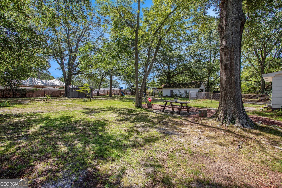 981 Highland Cir SE, Conyers, GA 30012 - photo 1