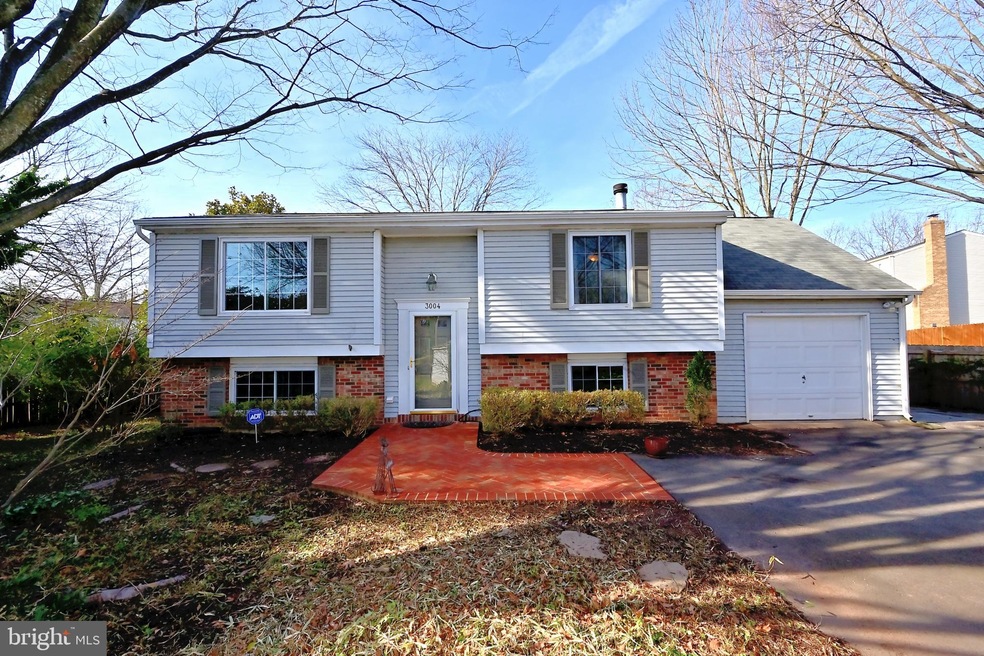 3004 Summershade Ct, Herndon, VA 20171 - photo 1