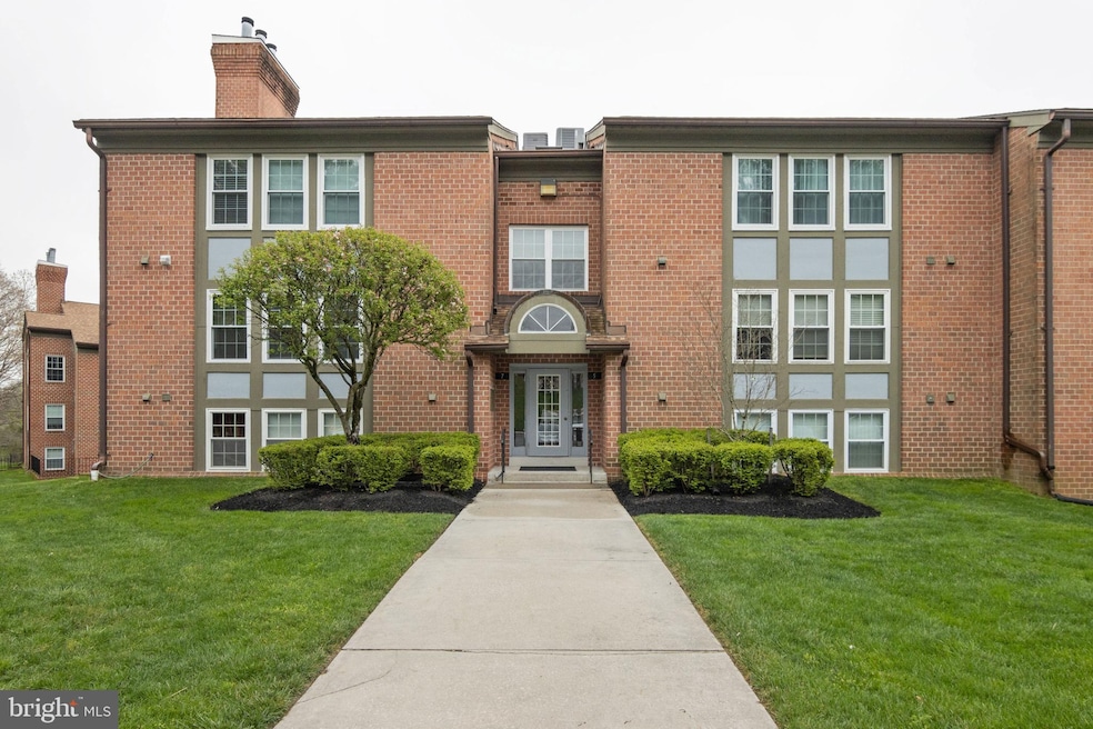 7 Pipe Hill Ct unit B, Baltimore, MD 21209 - photo 1