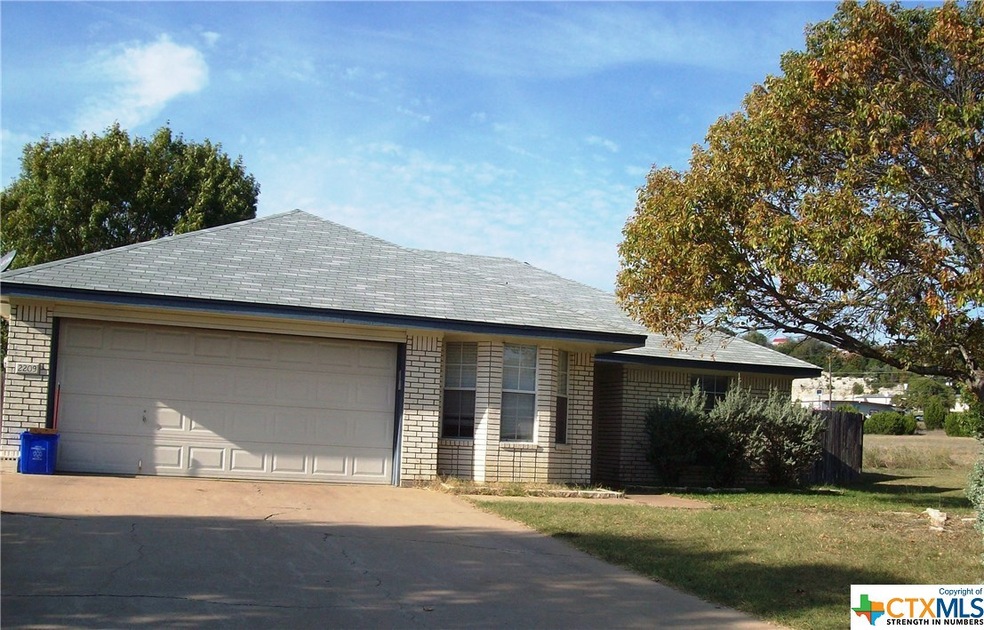 2209 Mattie Cir, Copperas Cove, TX 76522 - photo 1